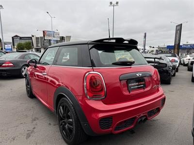 2015 Mini Cooper S - Thumbnail