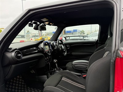 2015 Mini Cooper S - Thumbnail