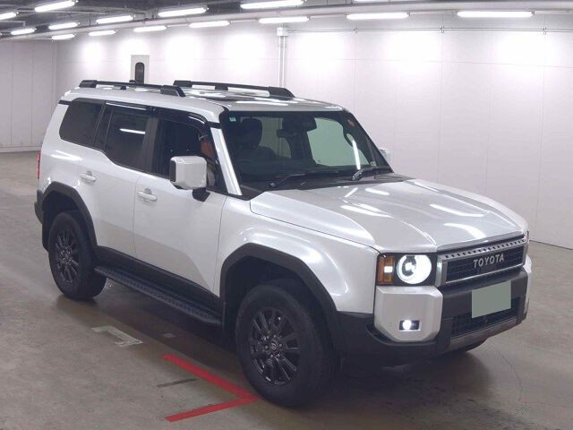 2024 Toyota Land Cruiser Prado