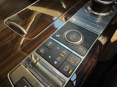 2016 Land Rover Range Rover - Thumbnail