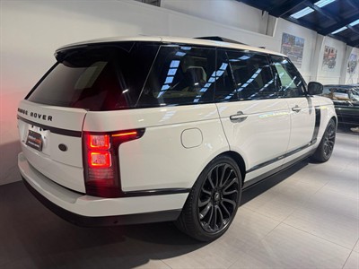 2016 Land Rover Range Rover - Thumbnail