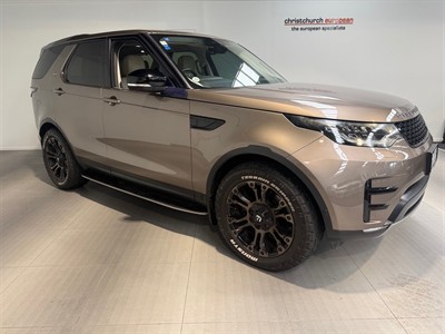 2017 Land Rover Discovery - Thumbnail