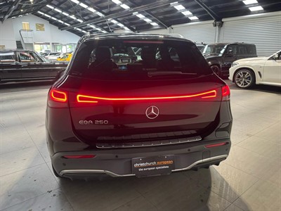 2021 Mercedes-Benz EQA - Thumbnail