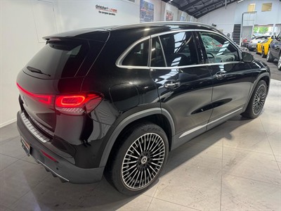 2021 Mercedes-Benz EQA - Thumbnail