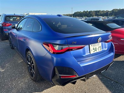 2022 BMW i4 - Thumbnail