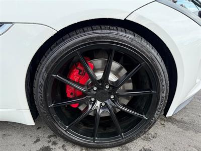 2016 Jaguar F-Type - Thumbnail