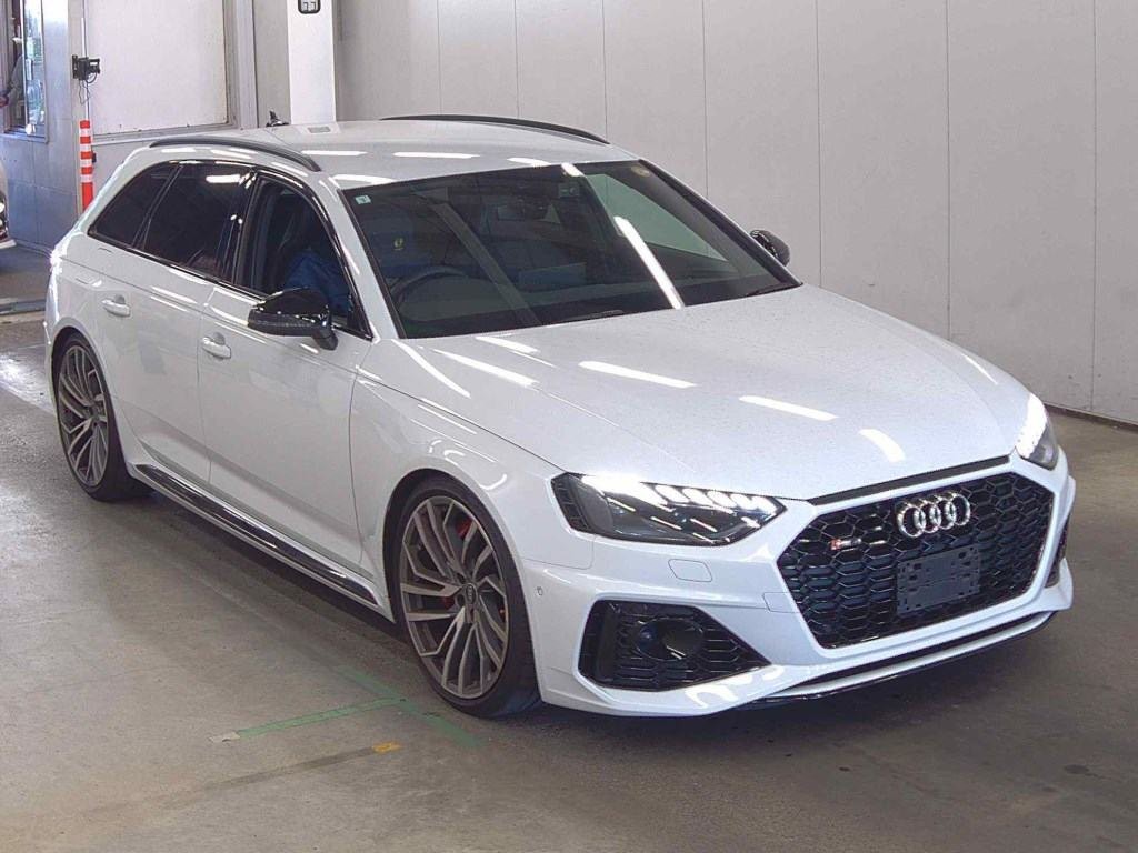 2021 Audi RS4