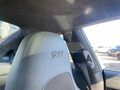 2018 Porsche 911 - Thumbnail