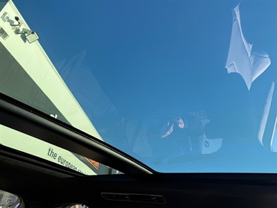 2023 Land Rover Range Rover - Thumbnail