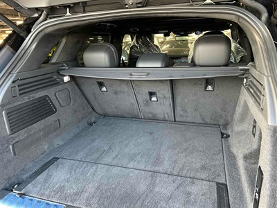 2023 Land Rover Range Rover - Thumbnail