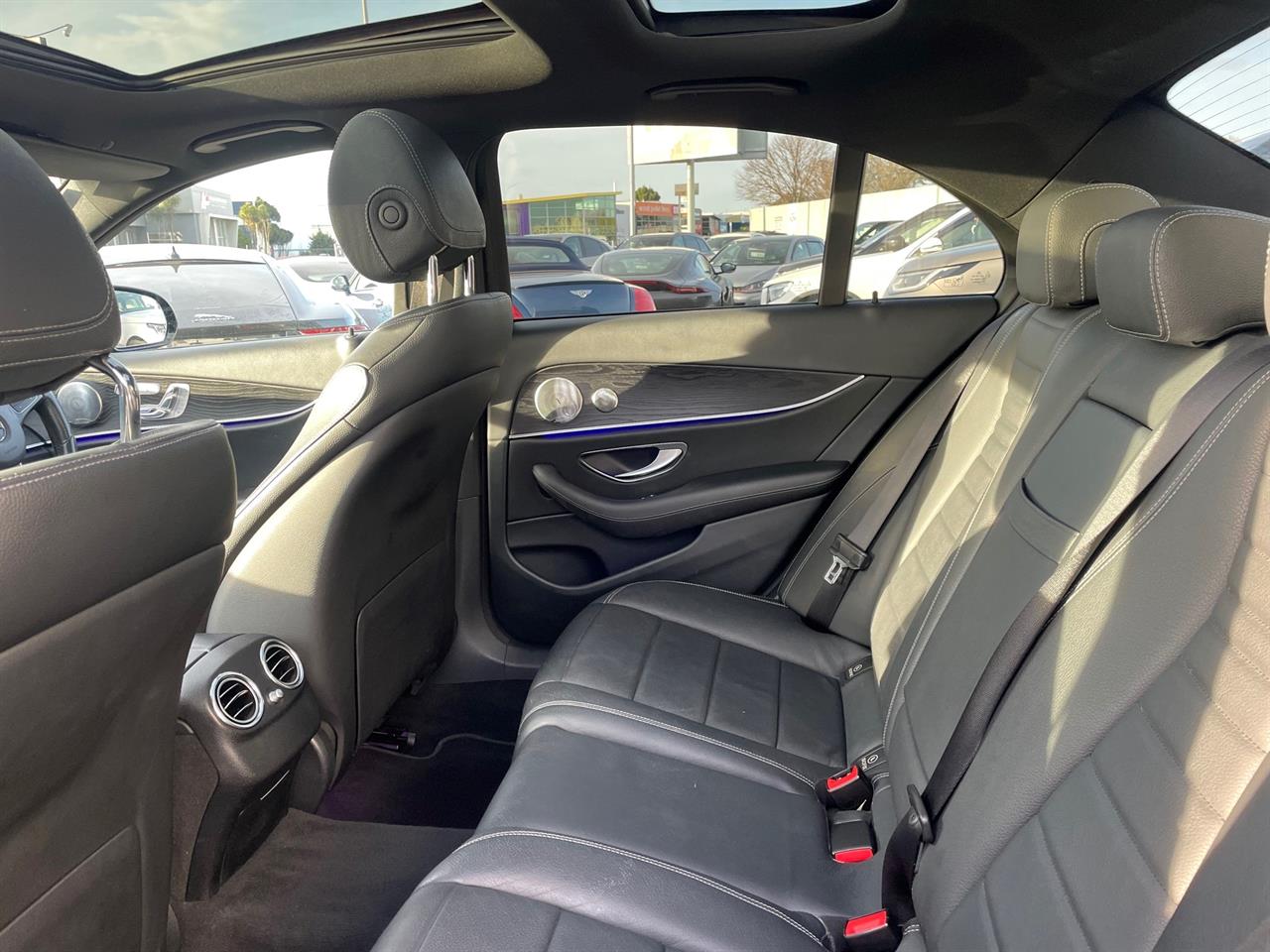 2017 Mercedes-Benz E 220