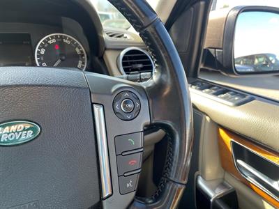 2011 Land Rover Discovery - Thumbnail