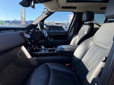 2022 Land Rover Range Rover - Thumbnail