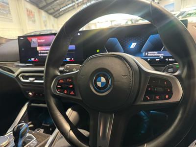 2022 BMW i4 - Thumbnail