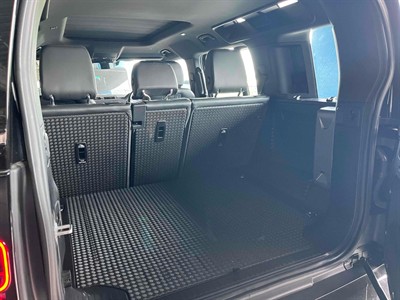 2021 Land Rover Defender - Thumbnail