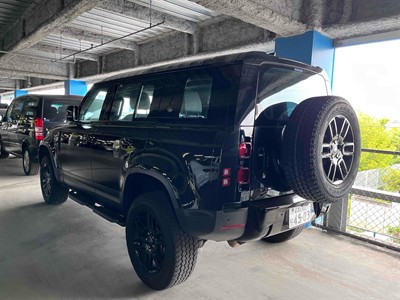 2021 Land Rover Defender - Thumbnail