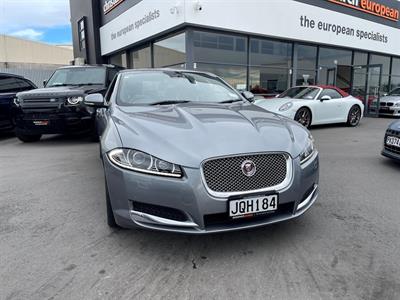 2016 Jaguar XF - Thumbnail