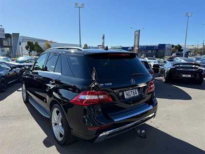 2013 Mercedes-Benz ML 500 - Thumbnail