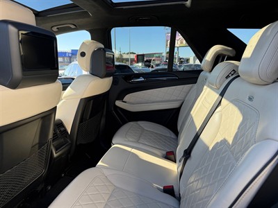 2013 Mercedes-Benz ML 500 - Thumbnail