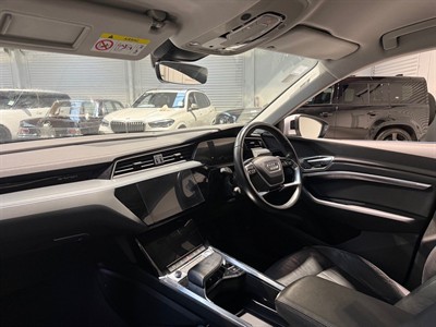 2021 Audi E-Tron - Thumbnail
