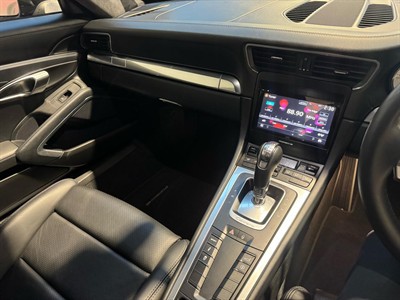 2014 Porsche 911 - Thumbnail
