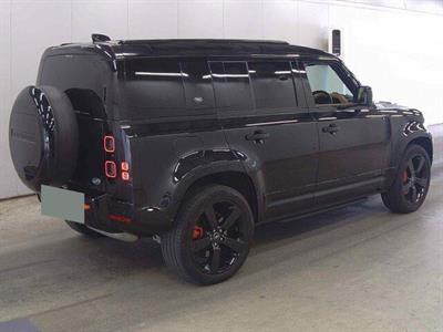 2022 Land Rover Defender - Thumbnail