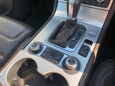 2017 Volkswagen Touareg - Thumbnail