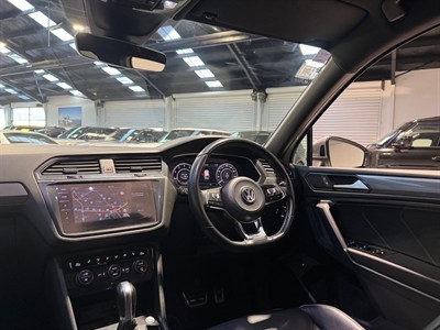 2019 Volkswagen Tiguan - Thumbnail