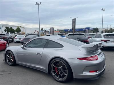 2014 Porsche 911 - Thumbnail