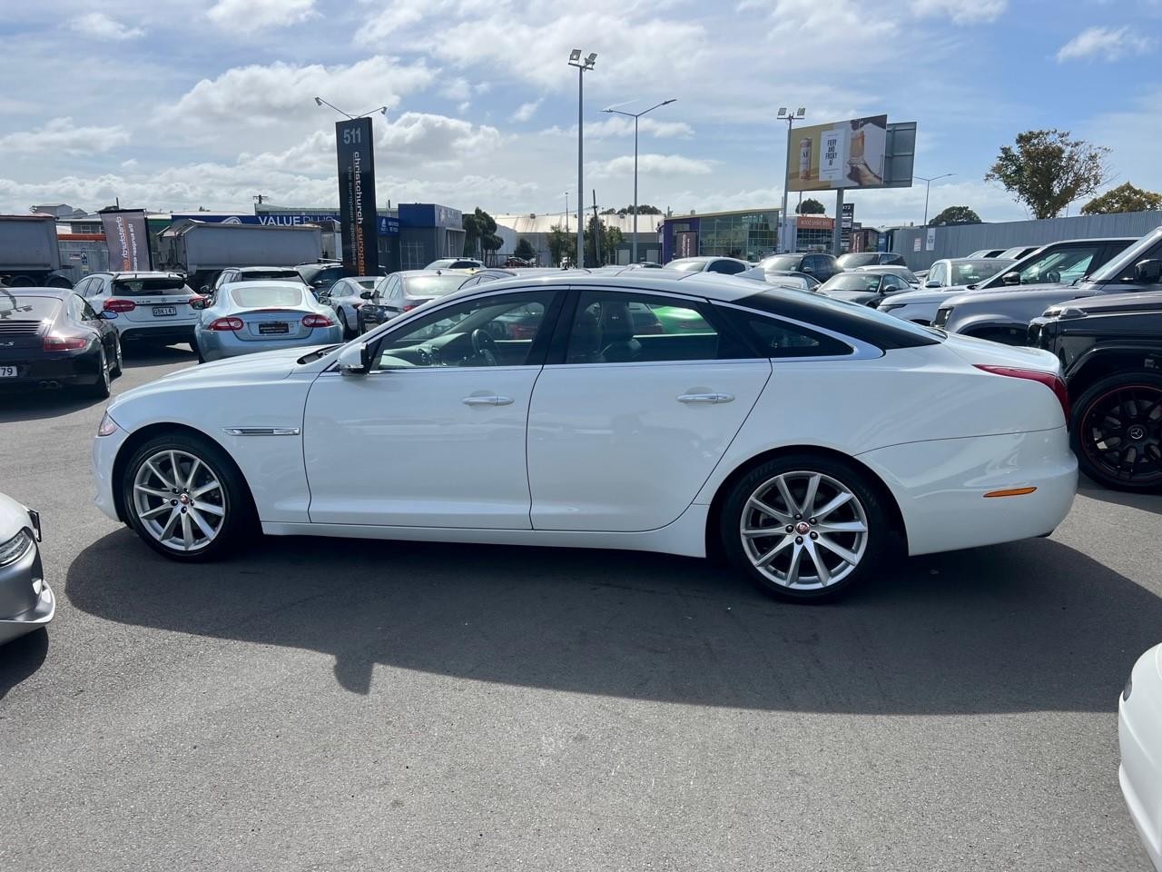 2014 Jaguar XJ