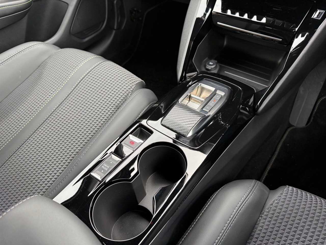 2024 Peugeot 208