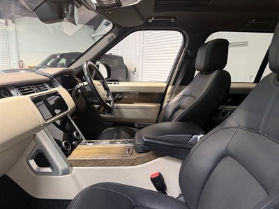 2019 Land Rover Range Rover - Thumbnail