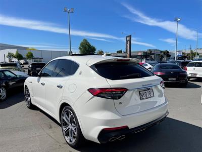 2021 Maserati Levante - Thumbnail