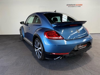 2018 Volkswagen Beetle - Thumbnail