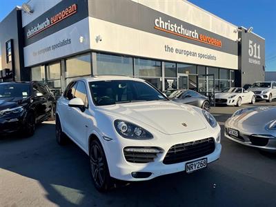 2013 Porsche Cayenne - Thumbnail