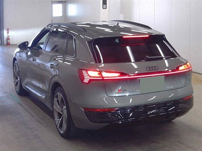 2025 Audi Q8 - Thumbnail