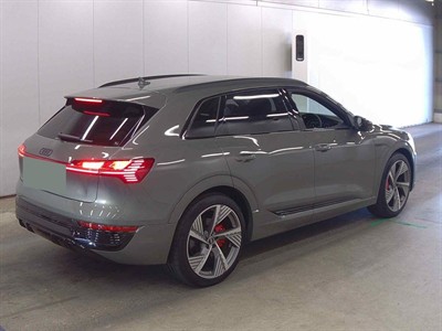 2025 Audi Q8 - Thumbnail