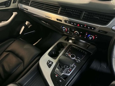 2017 Audi Q7 - Thumbnail