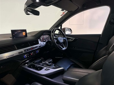 2017 Audi Q7 - Thumbnail