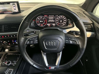 2017 Audi Q7 - Thumbnail