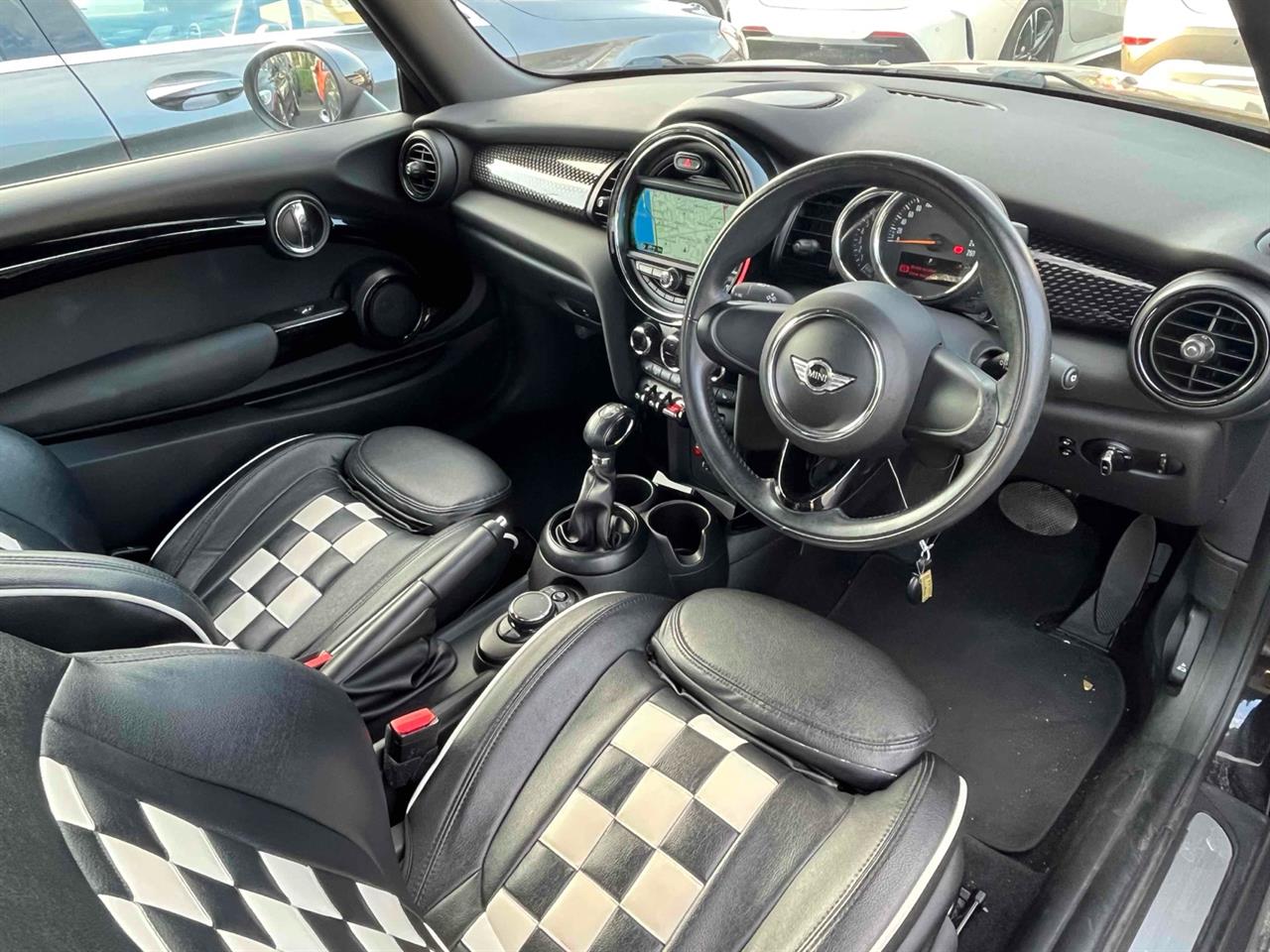 2017 Mini Cooper