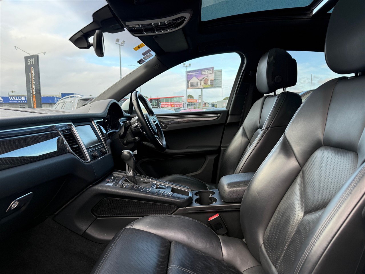 2015 Porsche Macan