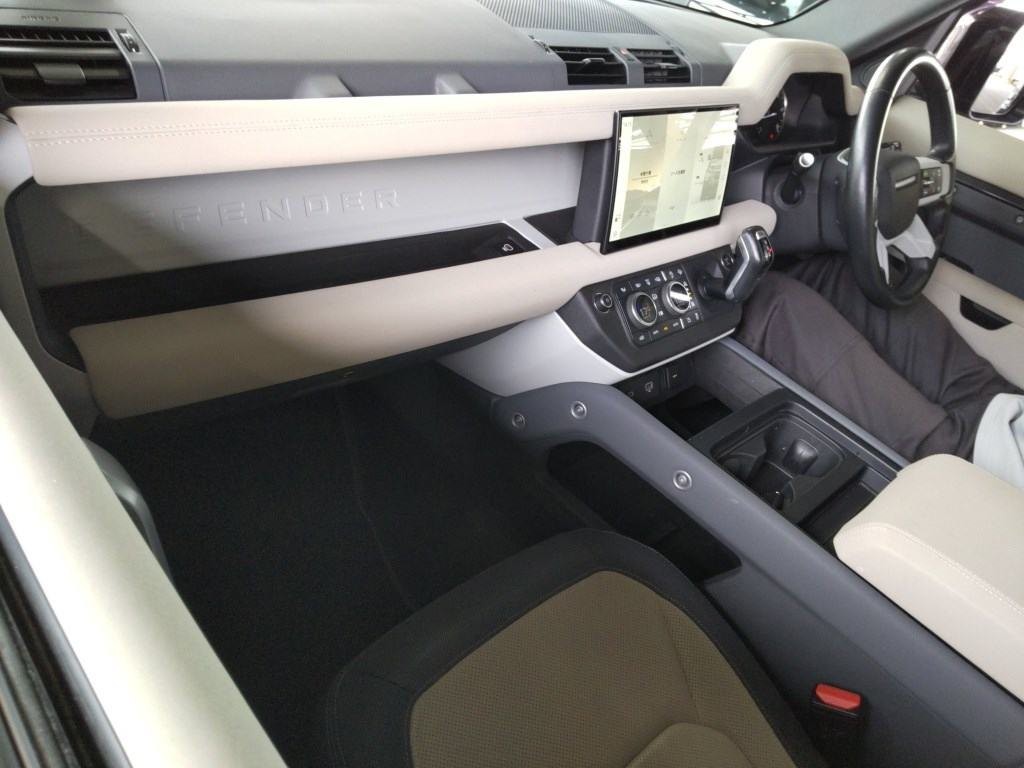 2022 Land Rover Defender