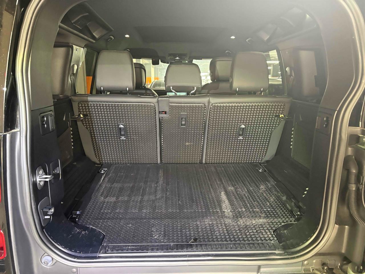 2023 Land Rover Defender