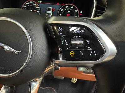 2022 Jaguar F-Pace - Thumbnail