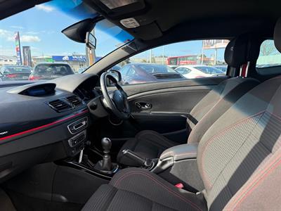 2013 Renault Megane - Thumbnail