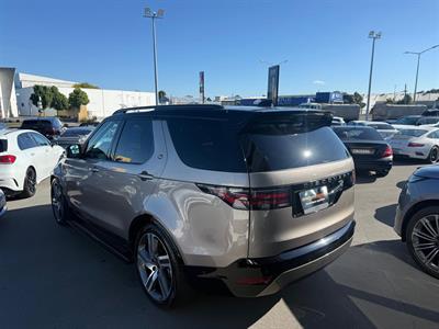 2021 Land Rover Discovery - Thumbnail