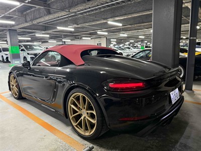 2020 Porsche 718 - Thumbnail