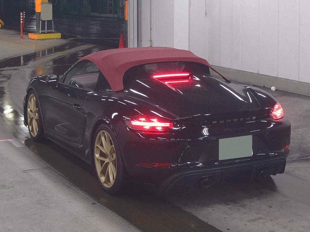 2020 Porsche 718