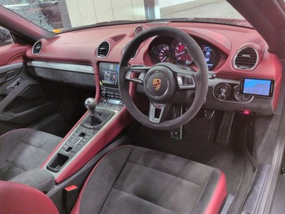 2020 Porsche 718 - Thumbnail